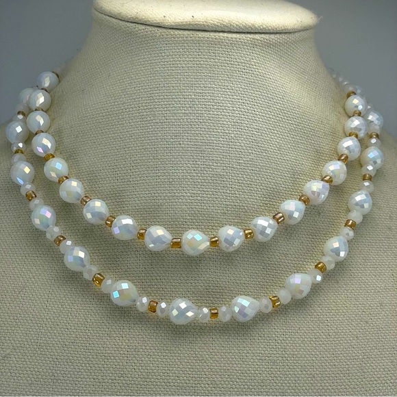 Artisan Handmade Crafted Metallic White Pear Cut Glass Beaded Layered Necklace